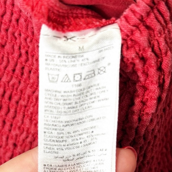 Old Navy Linen Blend Jumpsuit Button Front
Cropped Tomato Juice - Picture 8 of 8